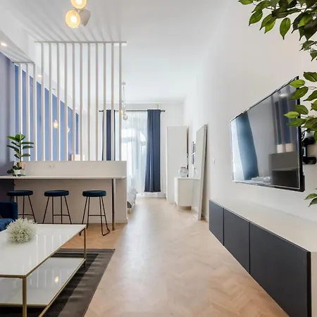 D58 - Grand Boulevard Royal - Location By Bqa *