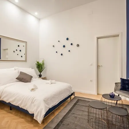 D58 - Grand Boulevard Royal - Location By Bqa Budapest